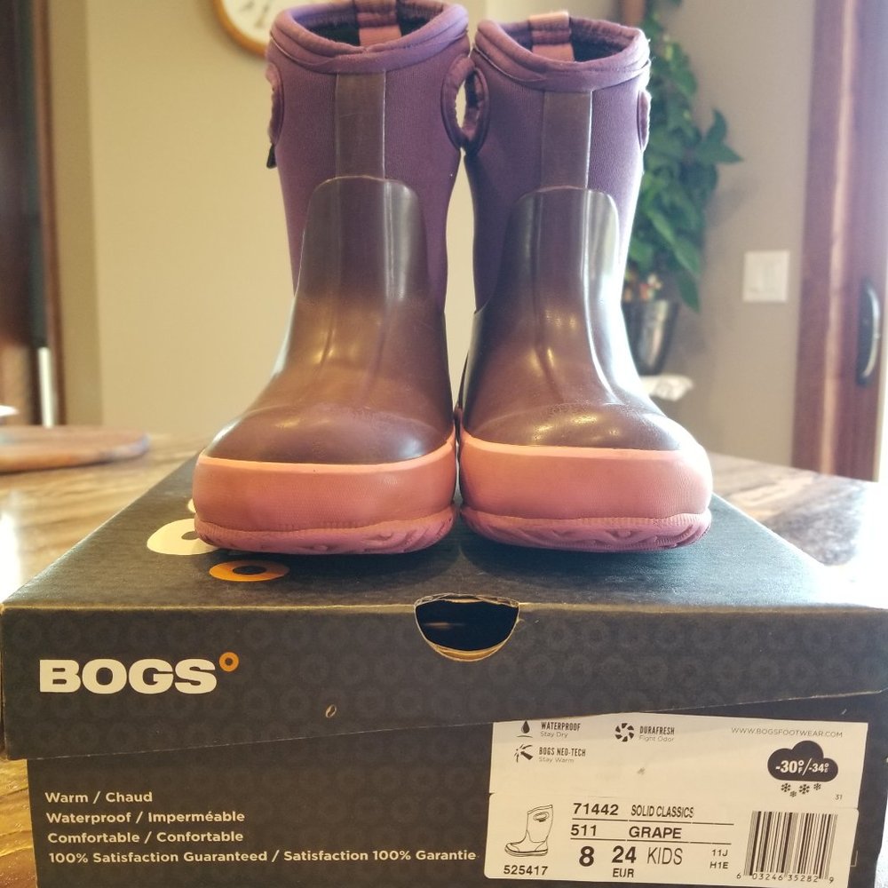 Bogs Classics Grape Boots size 8 Toddler Winter